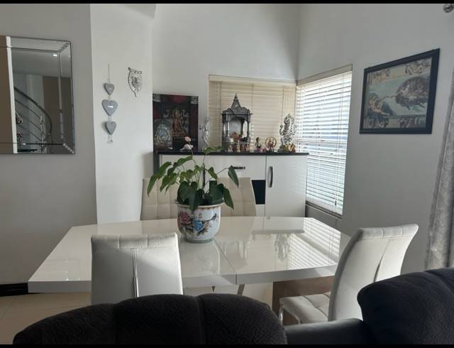 2 BEDROOM APARTMENT FOR SALE IN LA LUCIA